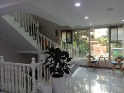 -痘博士昆明·国际祛痘领跑品牌