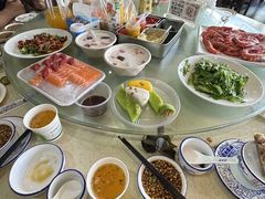 -三亚火车头万人海鲜广场