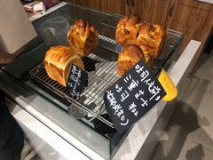 -沁屋面包店(人民东路店)
