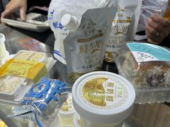 -正飞鲜奶(吐鲁番路店)
