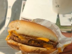 牛气冲天-麦当劳(静安寺店)