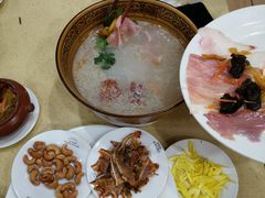 -桥香园云南过桥米线(金马碧鸡店)