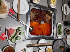 -海底捞火锅(新松江路生日主题店)