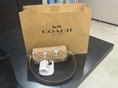 -COACH蔻驰(赛特奥特莱斯店)