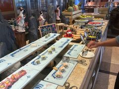 -大中华希尔顿酒店-念自助餐·嗨啤·小龙虾