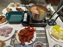 -金马门国际美食百汇(珞喻路店)