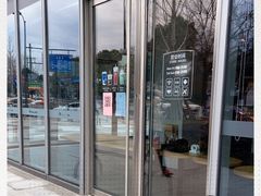 -瑞幸咖啡(杭州绿地中央店)