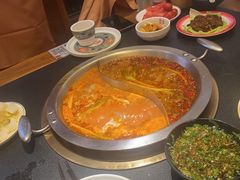 -沸炉重庆老火锅(军事博物馆店)