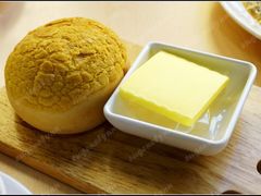 迷你菠萝油-来龙里 精致 东南亚餐室(万象城店)