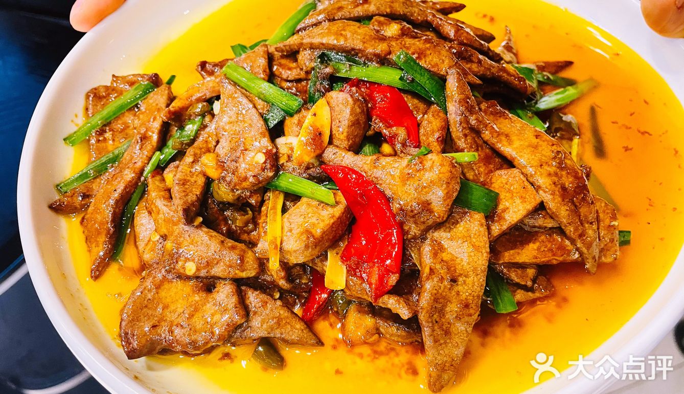 东郊聚会好去处，烤鸭湘菜龙虾一网打尽