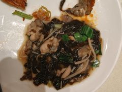 -荣誉海鲜酒楼(海湾店)