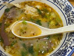 -八百里牛肉汤(盖饭·锅贴·万象城店)