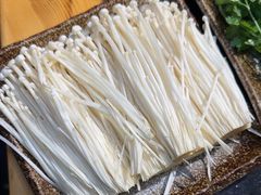 -顶顶汤火牛排火锅·经典铜锅涮肉