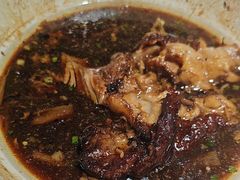 -老码头黑皮肘子锅包肉(赣水路店)