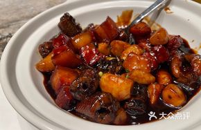 Braised Pork with Eel Tubes