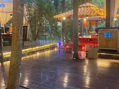 -二荆条·蜀鲜汇城市森林火锅