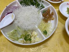 -官塘陈记鱼生·潮汕砂锅粥·牛肉火锅(潮枫路总店)