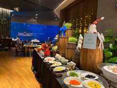 自助取餐区-海棠湾洲际-涛·海底餐厅·美人鱼·自助餐·海底隧道