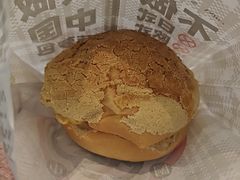 烟熏火腿蛋沙拉菠萝包-港师傅·菠萝包(北京超极合生汇店)