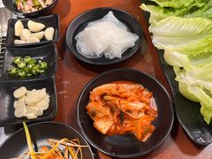 -肉甲韩国木炭烤肉(新壹街1店)
