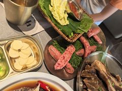 -草家酱蟹炭火烤肉店(珲春南路一店)