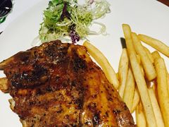 -JINNS锦时 steak&pizza(浸信会礼拜堂旧址店)