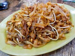 牛肉鸡蛋炒牛河-贞姨美食·老字号海鲜大排档