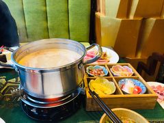 -火舞泰·泰式海鲜火锅餐厅(世纪城店)