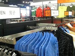 -adidas(印象城购物中心店)