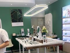 -无界眼镜MaxLess(南翔印象城店)