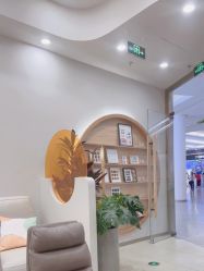-进巍美甲美睫店