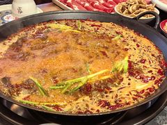 -沸炉重庆老火锅(军事博物馆店)