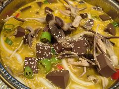 -古都历食南京菜·烤鸭·鸭血粉丝·汤包(南京博物院店)