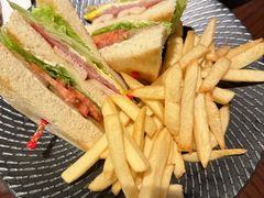 -云庭咖啡厅· 中航泊悦酒店(虹桥T2店)