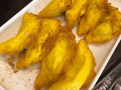 -爆炸头阿姨小四川正宗川味小吃(无任何分店)