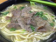 -志权牛肉面(灵山路店)
