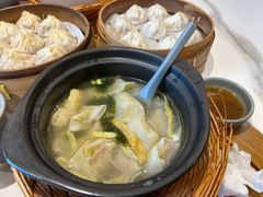 -馋三尺蟹粉小笼(人民广场店)