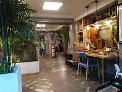 -HIGH FIVE哈福手工汉堡(桂林路店)