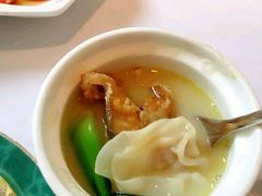 黄鱼汤馄饨-老洋房花园饭店(绍兴路店)