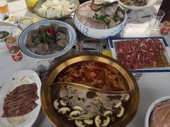 -小天鹅火锅·一线江景洪鼎旗舰店(洪崖洞店)
