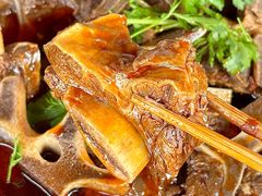 -大众跷脚牛肉馆·非遗传承单位(峨眉山店)