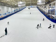-乔波室内滑雪场