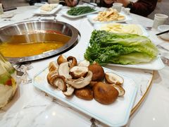 -撒拉人家.酸菜牦牛肉火锅