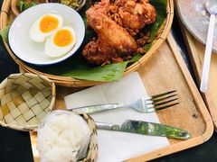-莓园冰淇淋店