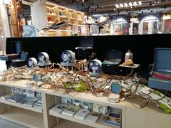 -光海书局(南京东路第一百货店)