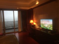 -金孔雀温泉旅游度假村