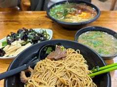 -志权牛肉面(灵山路店)