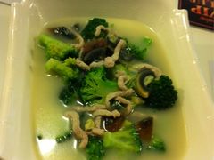 上汤西兰花-新大咀港式茶餐厅(宝山万达店)