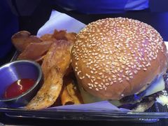 WA汉堡-bluefrog蓝蛙(皇庭广场店)