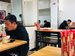 大堂-东财大盘鸡(黑石礁店)